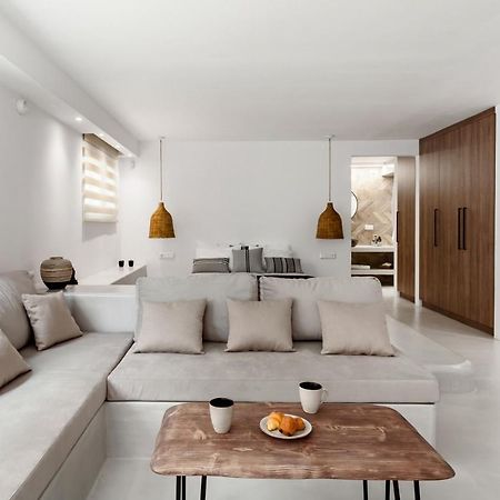 Pebble, An Idyllic Seaside Suite Kokkini Hani Bagian luar foto